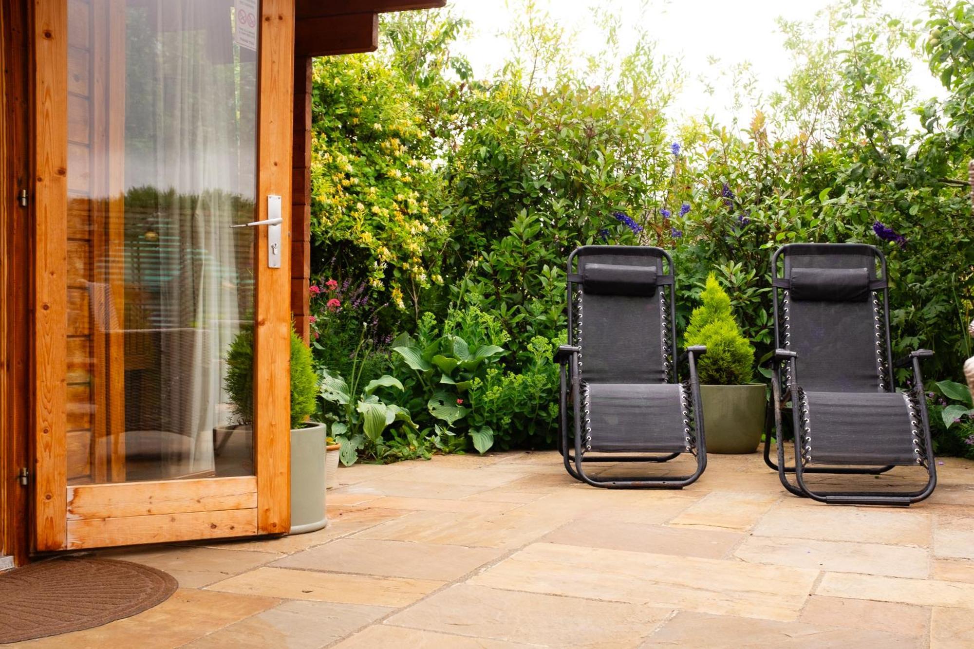 Moors Wood Relaxing ,Tranquil Retreat With Hot Tub Villa Chippenham  Exterior photo